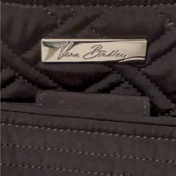 Vera Bradley large bag . Can use for handy bag or diaper bag new conditions - Picture 4 of 12
